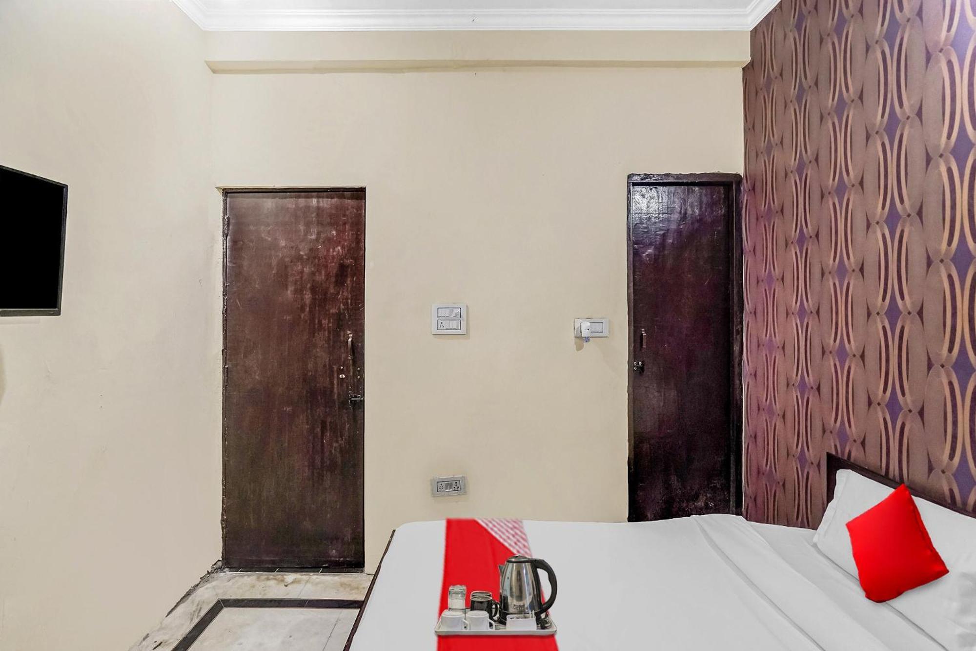 Hotel Oyo Flagship 70209 Alpha One Greater Noida Zewnętrze zdjęcie