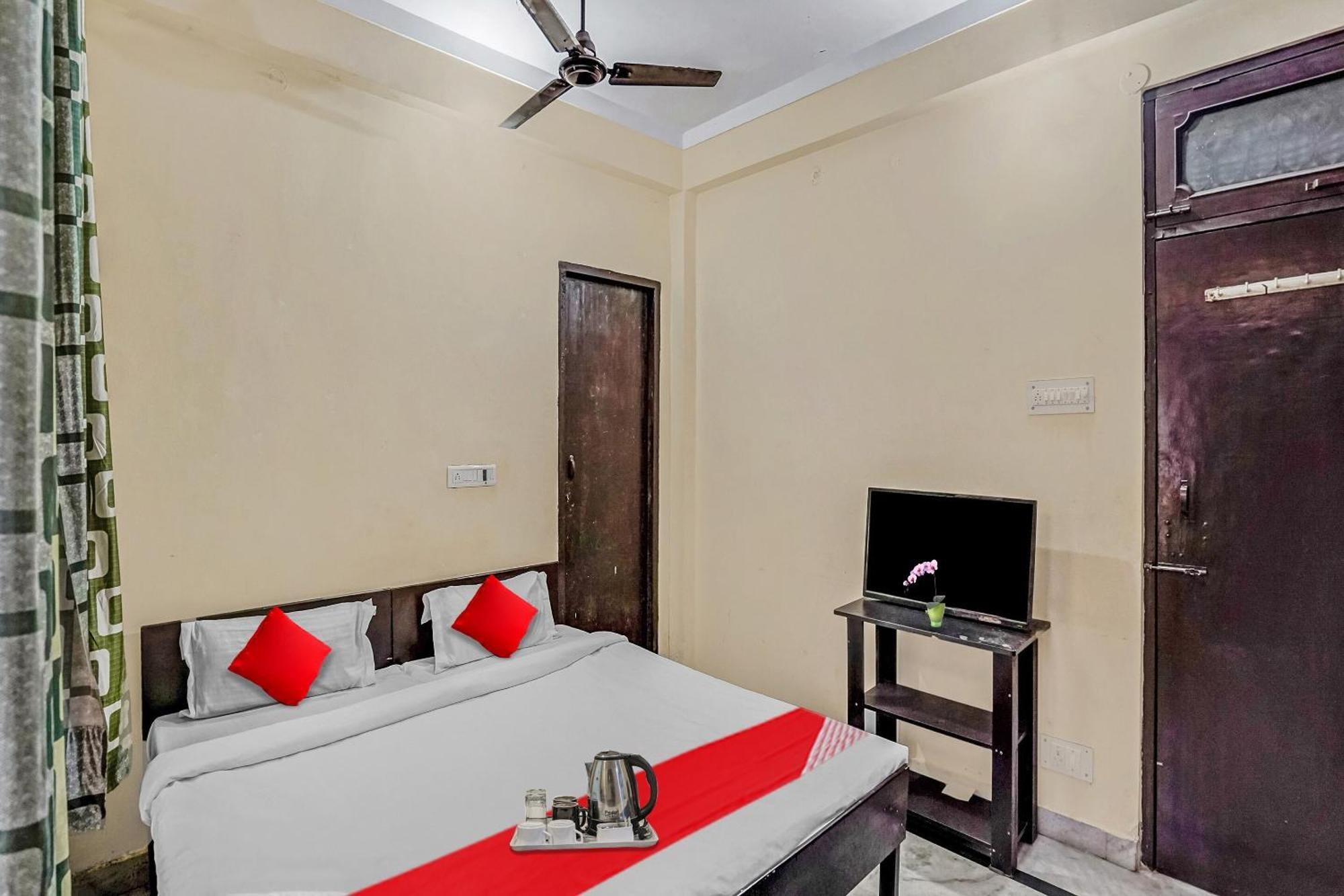 Hotel Oyo Flagship 70209 Alpha One Greater Noida Zewnętrze zdjęcie